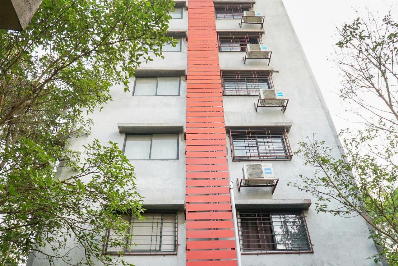 Oyo 80678 Shreenath Residency New Delhi Bagian luar foto